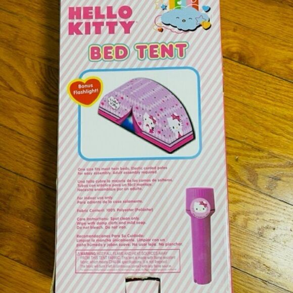 Sanrio Hello Kitty Bed Tent Twin Bed Pink w/ Bonus Flashlight Fits most twin bed - Picture 4 of 5